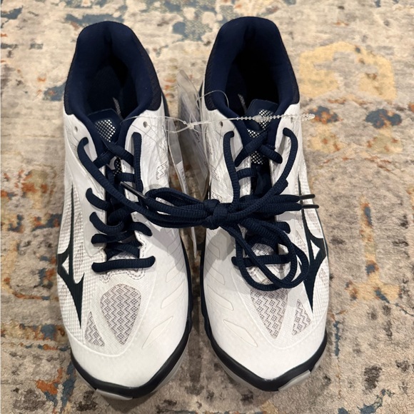 Mizuno Women's Wave Lightning Z4 Volleyball Shoes 7.5 7 1/2 - Picture 1 of 6
